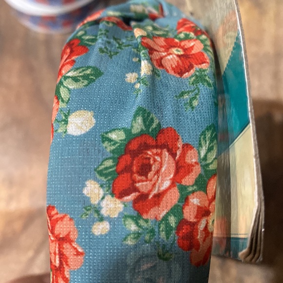 The Pioneer Women Headband and 3 rolls of Ribbon - Picture 5 of 10